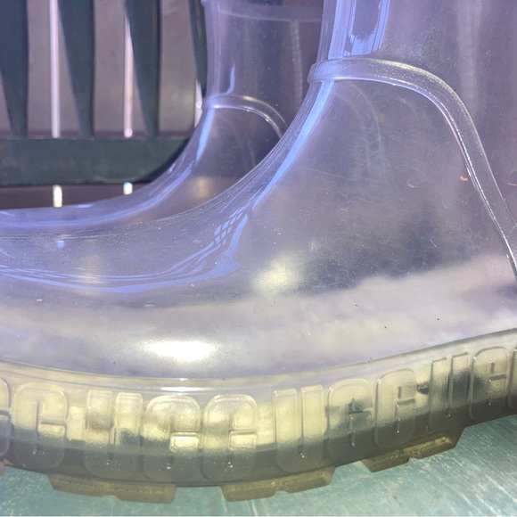 ***NWOT*** Clear UGG Ankle Rain Boots - Picture 3 of 8
